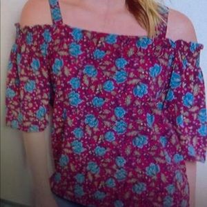 Plus Sizes Beautiful Burgundy Top Sizes 1X 2X 3X New with Tags